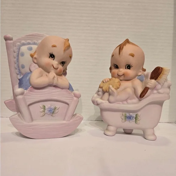 Vintage Lefton Baby Figurines Japan – Nursery Bathtub & Rocking Chair Set - Picture 2 of 6